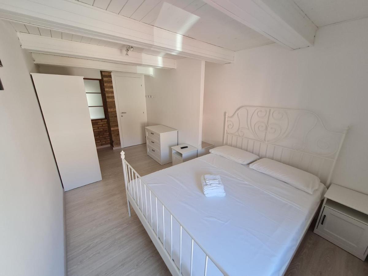 Al Castello - Aeroporto Delle Marche - Ancona Apartamento Falconara Marittima Exterior foto