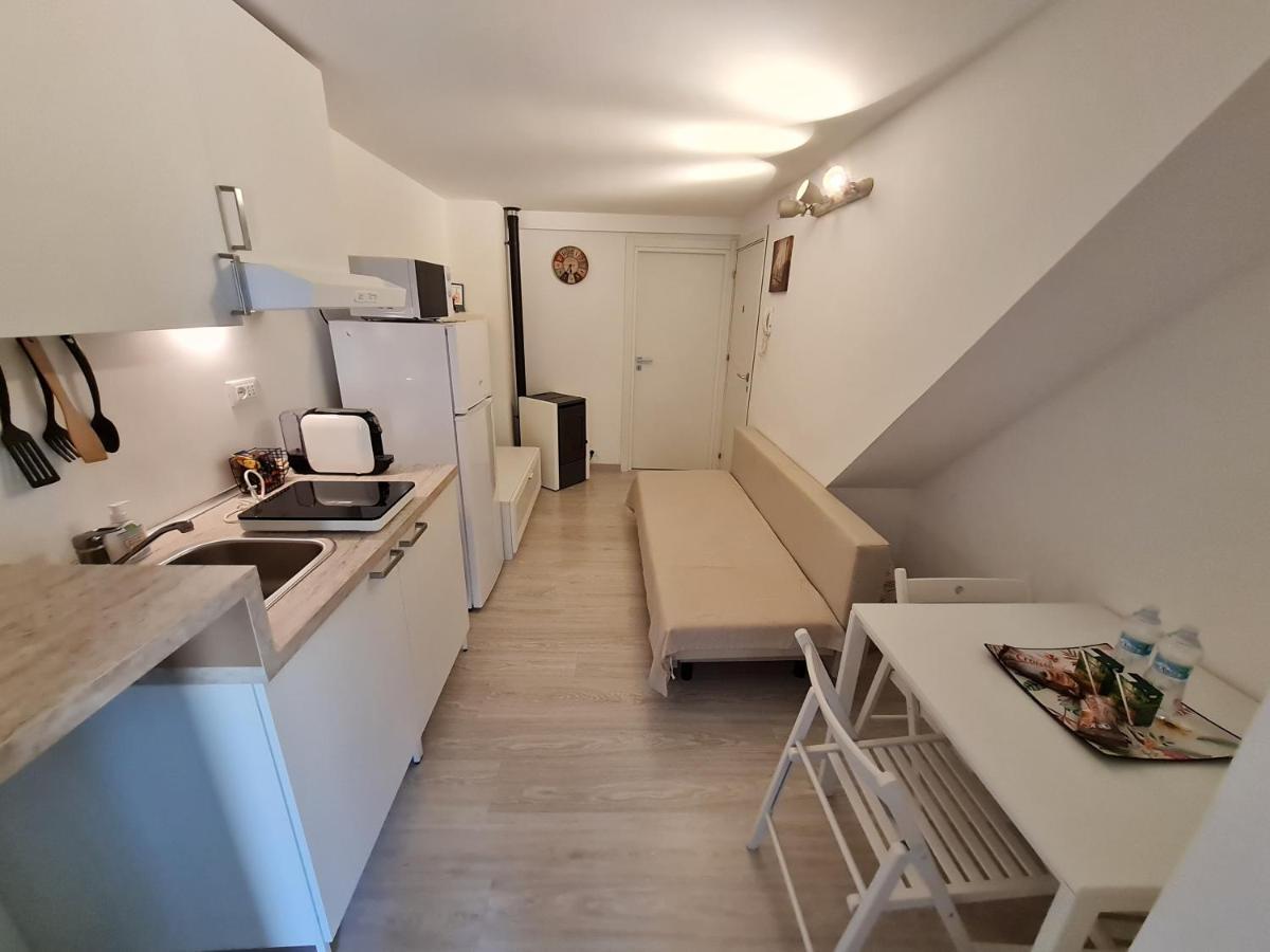 Al Castello - Aeroporto Delle Marche - Ancona Apartamento Falconara Marittima Exterior foto